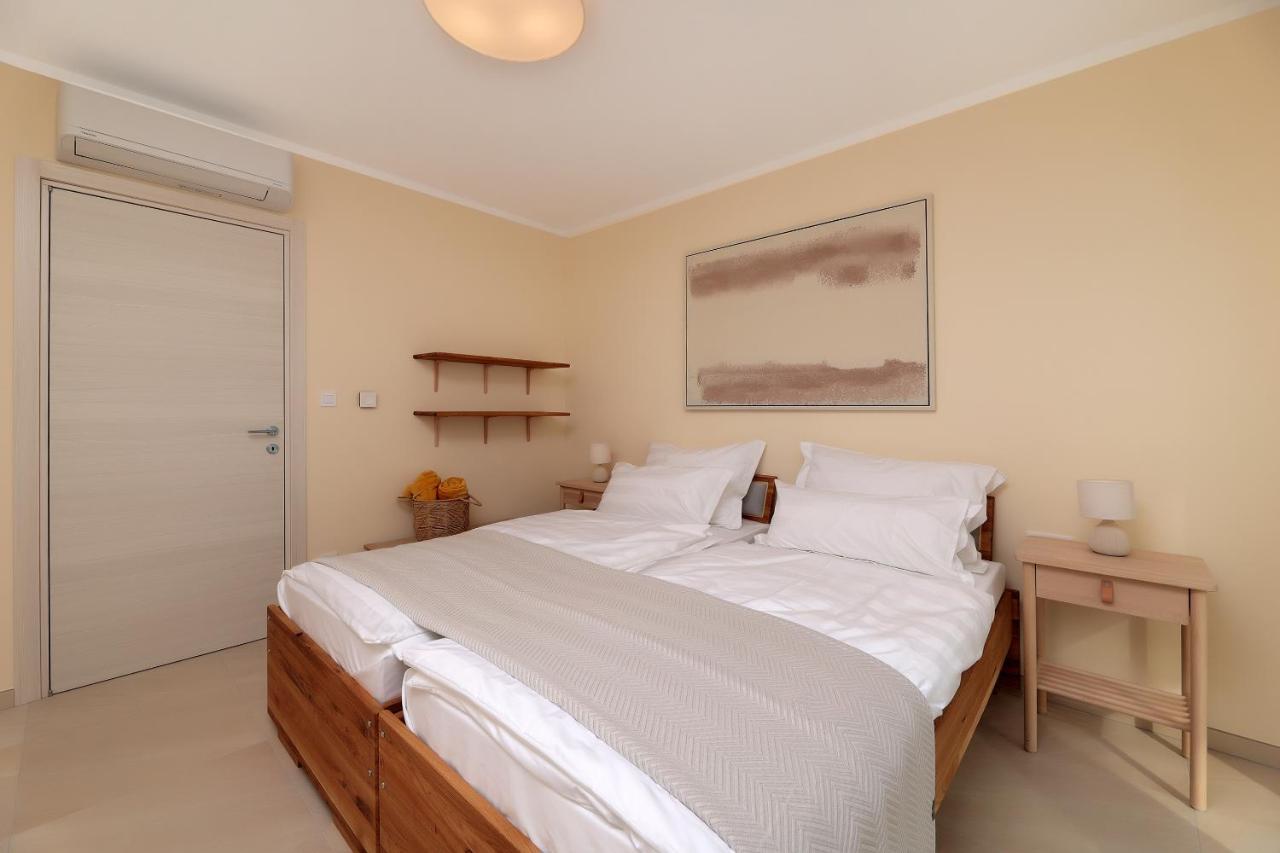 Sunny Icici- Sky Apartment *