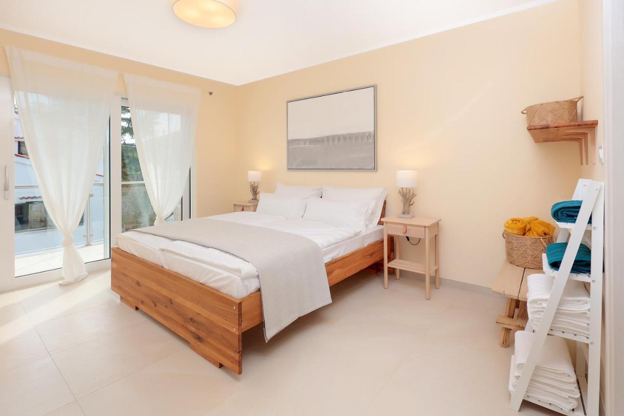 Sunny Icici- Sky Apartment